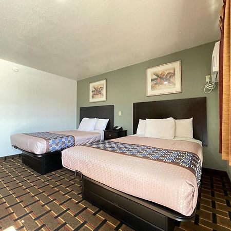 Budget Inn Ada Extérieur photo